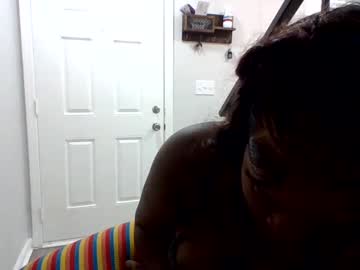 Loyalbambi Chaturbate stream image from June 16, 2025
