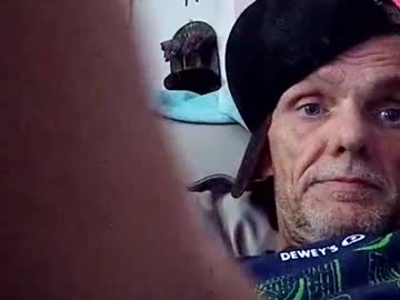 Wsmfpfam Chaturbate stream image from June 16, 2025