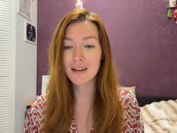 Twylacurse Chaturbate stream image from June 16, 2025