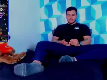 Ariies13 Chaturbate stream image from June 16, 2025