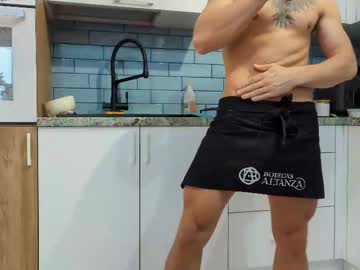 Captainundress Chaturbate stream image from June 16, 2025