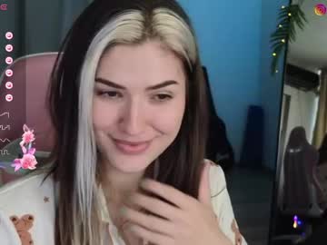 Monikavenom Chaturbate stream image from June 16, 2025