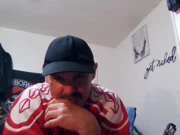 Ron803173 Chaturbate stream image from June 16, 2025