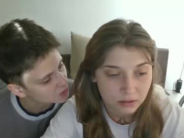 Aliens4twenty Chaturbate stream image from June 16, 2025