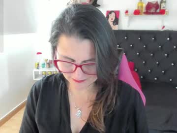 D_Martii Chaturbate stream image from June 16, 2025