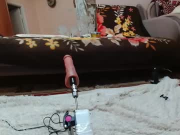 Alinasissyxx Chaturbate stream image from June 16, 2025