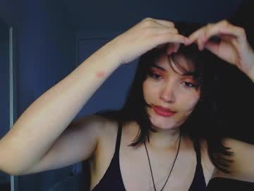 Angelic_Fruitcake Chaturbate stream image from June 16, 2025