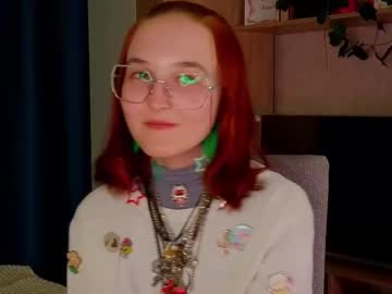 Lynnabevis Chaturbate stream image from June 16, 2025