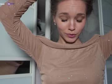 Moni_Carroll Chaturbate stream image from June 16, 2025