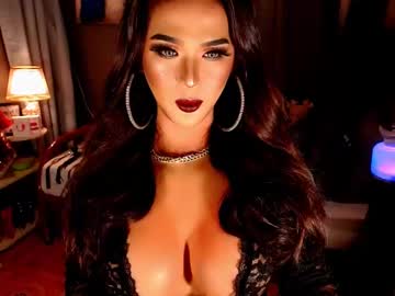 Xworldclasskelly Chaturbate stream image from June 16, 2025