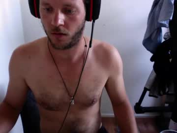 Glassesfetishist2025 Chaturbate stream image from June 16, 2025
