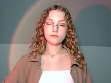 Lily_Tayberry Chaturbate stream image from June 16, 2025