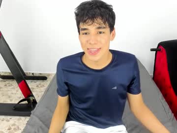 Harry_Latinboy Chaturbate stream image from June 16, 2025