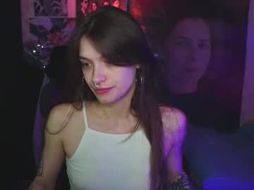 Kerrie_Crystal Chaturbate stream image from June 16, 2025