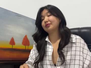 Lushmoonlight Chaturbate stream image from June 16, 2025
