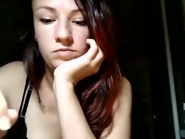 Sweet_Lilgirl_X Chaturbate stream image from June 16, 2025