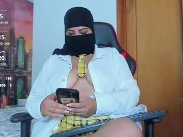 Delilah_02 Chaturbate stream image from June 16, 2025