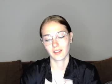 Mila_Keyy Chaturbate stream image from June 16, 2025