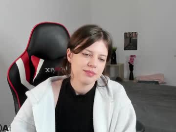 Nellysunrise_1 Chaturbate stream image from June 16, 2025