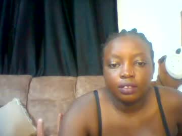 Assybunny Chaturbate stream image from June 16, 2025