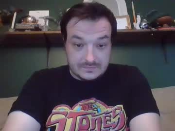 Bearlyadam Chaturbate stream image from June 16, 2025