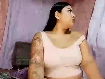 Lapeligrosa_ Chaturbate stream image from June 16, 2025