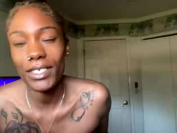 Meggyflex Chaturbate stream image from June 16, 2025