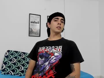 Raidersnake Chaturbate stream image from June 16, 2025