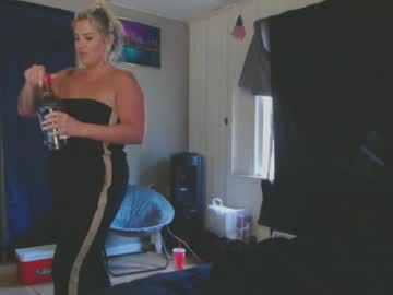 Gloryholequeen Chaturbate stream image from June 16, 2025