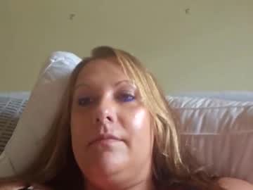 Sexytitties34 Chaturbate stream image from June 16, 2025