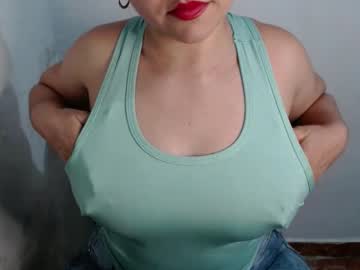 Lizbodu Chaturbate stream image from June 16, 2025