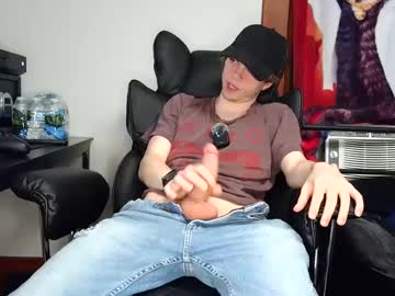 Bobby72738 Chaturbate stream image from June 17, 2025