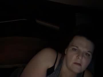 Roxxyfoxxy1 Chaturbate stream image from June 17, 2025
