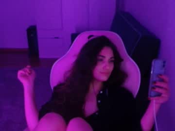 Venessa__ Chaturbate stream image from June 17, 2025