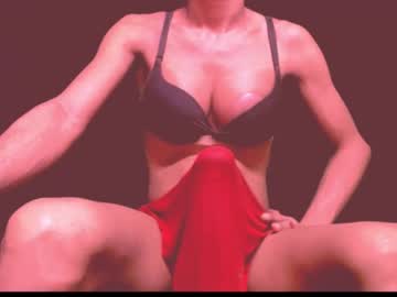 11inchmistressxxlyka Chaturbate stream image from June 17, 2025