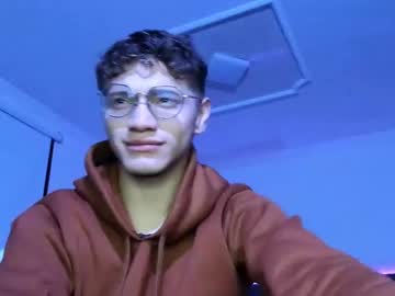 Cumboys904294 Chaturbate stream image from June 17, 2025