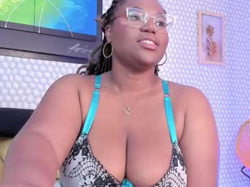 Makena_Gh Chaturbate stream image from June 17, 2025