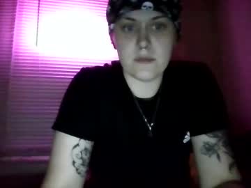 Taylorriot Chaturbate stream image from June 17, 2025