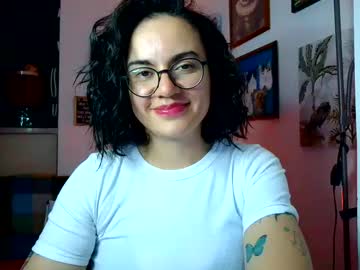 Violet_Kitty_2 Chaturbate stream image from June 17, 2025