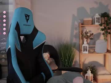 Wesleegray Chaturbate stream image from June 17, 2025