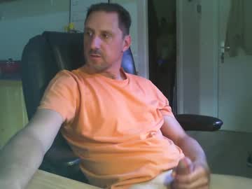 Jef74700 Chaturbate stream image from June 17, 2025