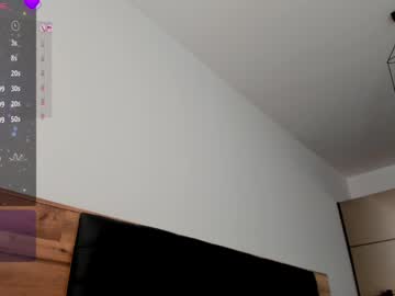 Juicekatee Chaturbate stream image from June 17, 2025