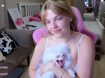 Maya_Blonde18 Chaturbate stream image from June 17, 2025