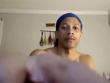 Owcuminmyeye Chaturbate stream image from June 17, 2025