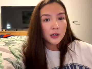 Ravendevine Chaturbate stream image from June 17, 2025