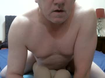 Calicamsex Chaturbate stream image from June 17, 2025