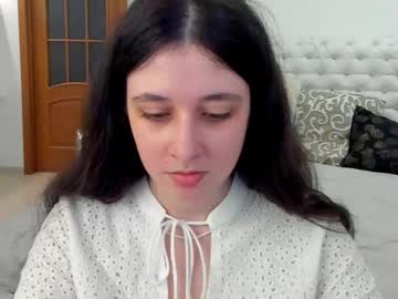 Ginablum Chaturbate stream image from June 17, 2025