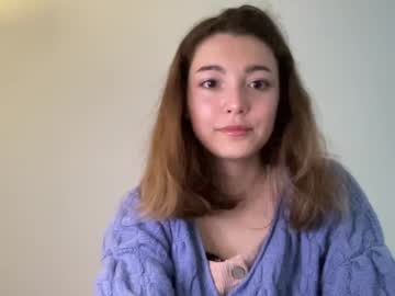 Lilellina Chaturbate stream image from June 17, 2025