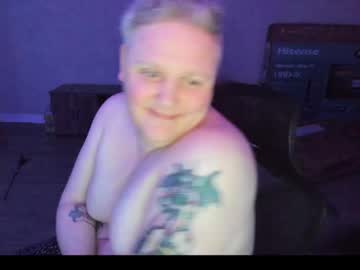 Queersuccubus Chaturbate stream image from June 17, 2025