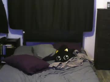 Val_Chases_The_Wind Chaturbate stream image from June 17, 2025